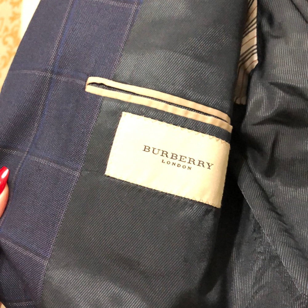 Men’s Authentic Burberry Navy Blazer